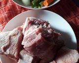 Foto del paso 1 de la receta: Pechito de cerdo al vino tinto con puré de batata