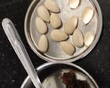 A picture of step 1 of Gulkand milkshake.