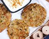 A picture of step 10 of Sabudana Thalipeeth.