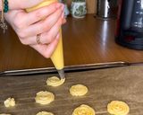 Фото кроку 4 до Кураб‘є з малиновою начинкою🤤.