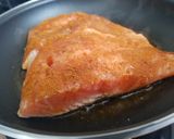 Foto langkah ke 3 dari resep Tomato salmon orzo.