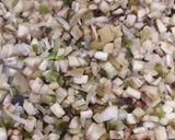 Foto del paso 3 de la receta: Filetes de pavo en salsa de sofrito con guarnición