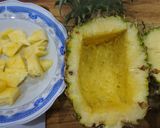 Hình bước làm 1 của món Cơm chiên trái thơm