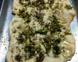 Foto del paso 2 de la receta: Pizza Blanca casera. (*Sin tomates) 🍕🧀🫑🌶️🍄‍🟫