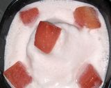 Foto langkah ke 2 dari resep Es krim Semangka Frozen.