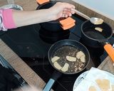 Foto del paso 1 de la receta: Confit de pato en salsa de arándanos