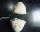 A picture of step 3 of Pavbhaji sunflower bread.