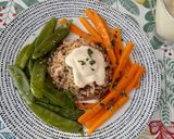 Foto del paso 5 de la receta: Tirabeques salteados con arroz  y salsa de yogur al curry