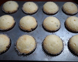 Foto del paso 5 de la receta: Magdalenas clásicas de vainilla ☻