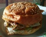 Foto langkah ke 7 dari resep Beef Burger Simple.