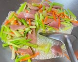 芹魷獨鐘-芹菜炒魷魚的食譜步驟6照片