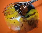 Foto langkah ke 1 dari resep Carrot Raisin Muffin.