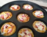 Foto langkah ke 4 dari resep Pizza Mini.