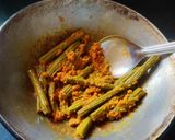 A picture of step 2 of Drumstick Besan Sabji.