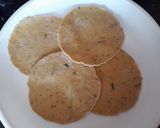 A picture of step 4 of Aloo masala poori.