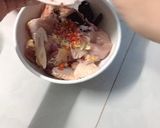 Hình bước làm 2 của món Gà Kho Xả Ớt + Canh Gà Lá Giang