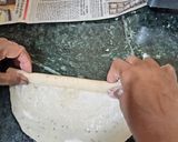 सूजी मैदा की नमकीन मठरी कुरकुरी रेसिपी चरण 4 फोटो