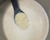 Une image de l'étape 1 de Cœurs à la semoule et à la noix de coco.