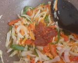 A picture of step 3 of Schezwan Masoor Dal.