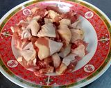 รูปขั้นตอนการทำที่ 1 ของ ไก่ต้มใบชะมวง