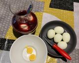 Une image de l'étape 2 de ☆Oeufs Mimosa, Marinés au Jus de Betterave☆.