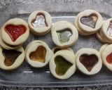 Foto del paso 4 de la receta: Galletitas con corazón de cristal