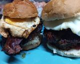 A picture of step 2 of Breakfast Burger.