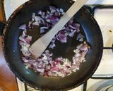 Sajtkrémes-baconos csirkemell rozmaringos édesburgonyával recept fázis 3 fotója