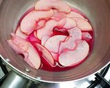 รูปขั้นตอนการทำที่ 3 ของ ทาร์ตแอปเปิ้ลดอกกุหลาบ Pink Valentine's 💗 ไม่ใช้เตาอบ