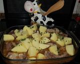 Foto del paso 5 de la receta Falda de ternera asada con verduras y guarnición de patatas