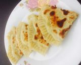 A picture of step 11 of Cheese chilli paratha.