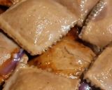 Foto del paso 7 de la receta: Raviolones veganos con algarroba rellenos de seitán en escabeche