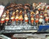 Foto del paso 3 de la receta: Brochettas de pechuga y carne