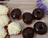 Foto langkah ke 6 dari resep Donat Menul.