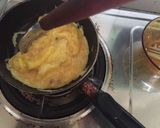 Foto langkah ke 7 dari resep Omelet hotel mudah enak.