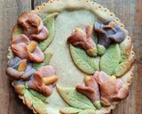 Foto del passaggio 5 della ricetta Crostata fiorita