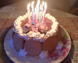 Foto del paso 10 de la receta: Tarta de cumpleaños de flan, chocolate y galletas 🎂