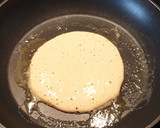 Foto del paso 2 de la receta: Tortitas de plátano proteicas