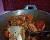 Foto langkah ke 5 dari resep Kepiting saus padang.