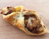 A picture of step 8 of Curry Potato Samosa.