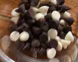 A picture of step 5 of Mango choco Candy.