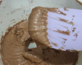 Foto langkah ke 2 dari resep Cupcake Coklat Krim Mocca.