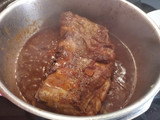 Costilla de cerdo guisada con garbanzos y patatas