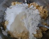 Foto langkah ke 2 dari resep Gumpal Pisang.