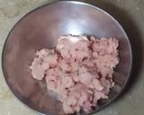 A picture of step 1 of Chicken veg kabab.