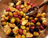 Foto del paso 7 de la receta: Aceitunas morunas, con aliño urrutia picantes