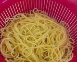 Foto del paso 2 de la receta: Spaghettis con Salchichas, berenjenas, pimientos verdes 🍆🍝