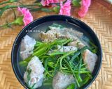 Hình bước làm 5 của món Canh Khoai Môn Nấu Rau Muống Rau Nhút