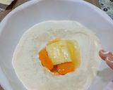 Foto del paso 1 de la receta: Medialunas con ingredientes que ya tenes en casa!!!