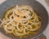 Foto del paso 2 de la receta: Salchichas frescas con champiñones al curry